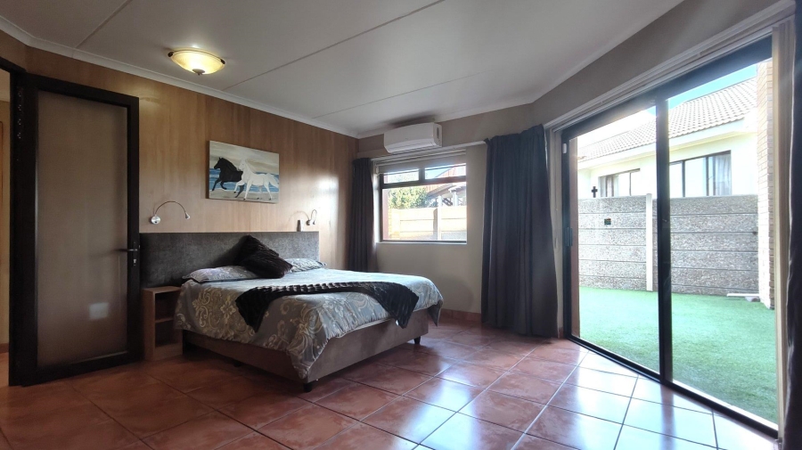 3 Bedroom Property for Sale in Bayview Western Cape